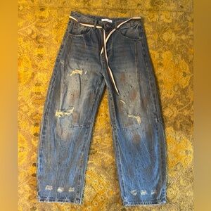 Distressed Blue Jeans with Belt